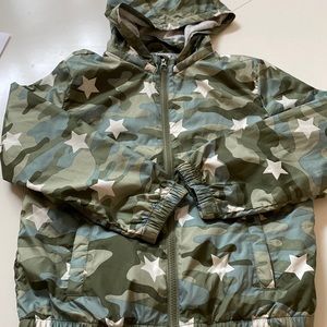 Gap kids lightly lined camo windbreaker